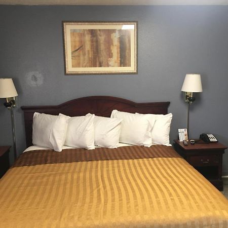 Garden Inn & Suites ניו בראונפלס מראה חיצוני תמונה