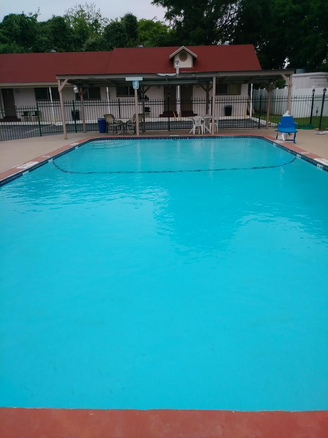 Garden Inn & Suites ניו בראונפלס מראה חיצוני תמונה