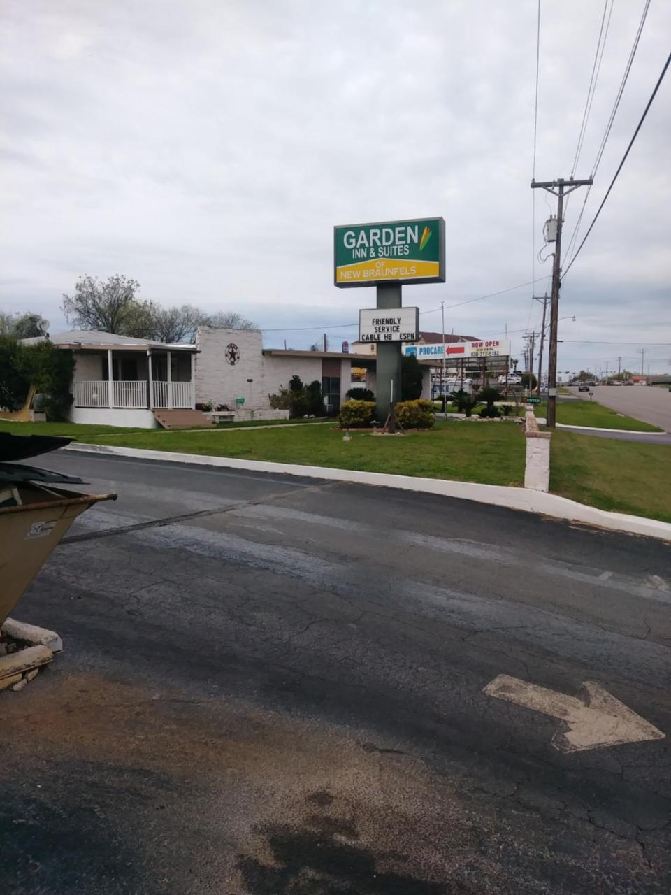 Garden Inn & Suites ניו בראונפלס מראה חיצוני תמונה