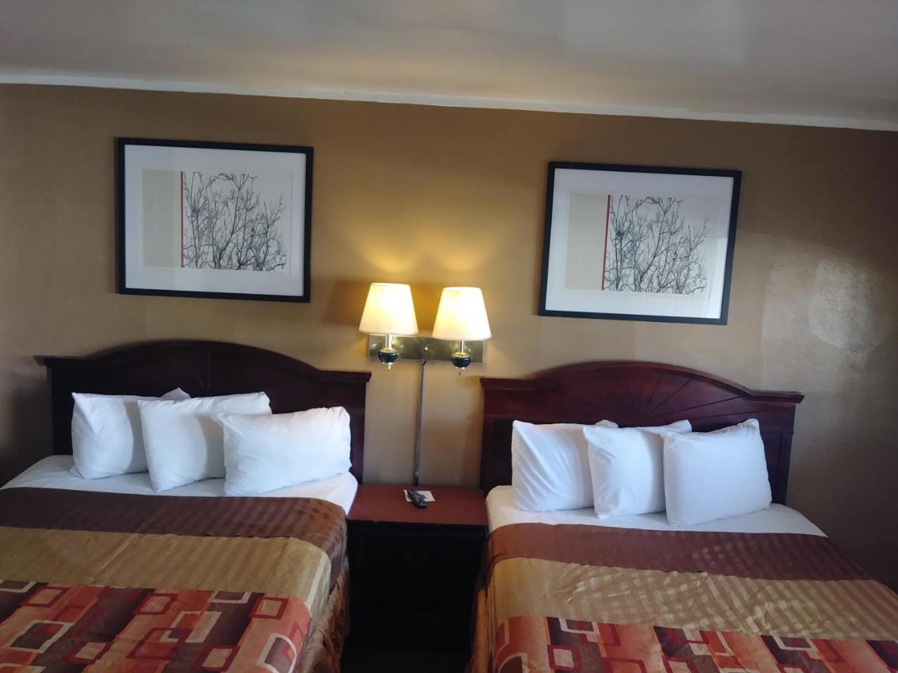 Garden Inn & Suites ניו בראונפלס מראה חיצוני תמונה
