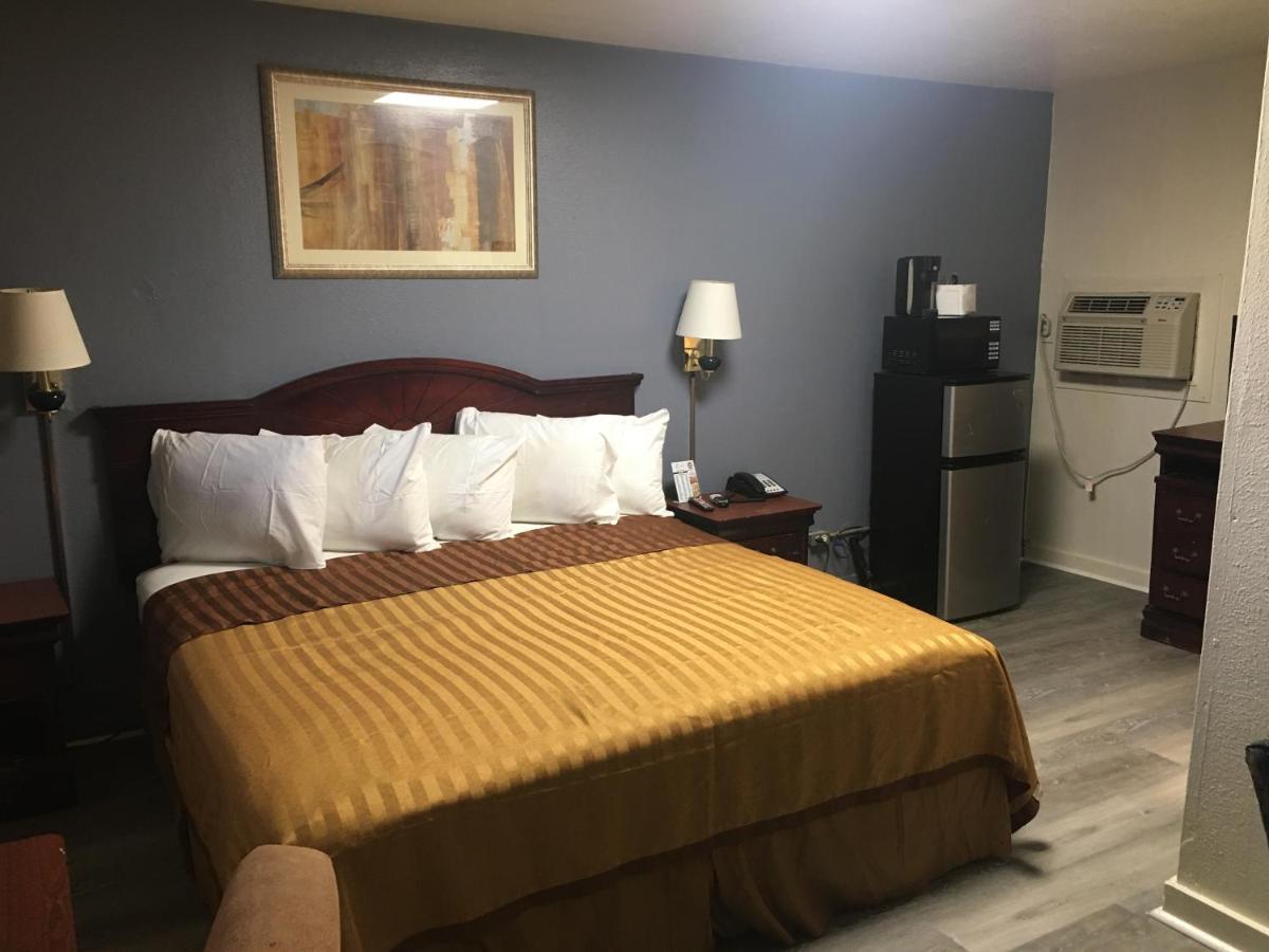 Garden Inn & Suites ניו בראונפלס מראה חיצוני תמונה