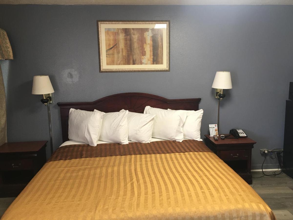 Garden Inn & Suites ניו בראונפלס מראה חיצוני תמונה